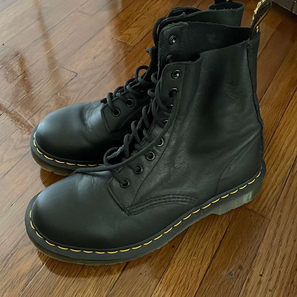 Dr. Marten boots. Worn a handful of times. Very good condition.